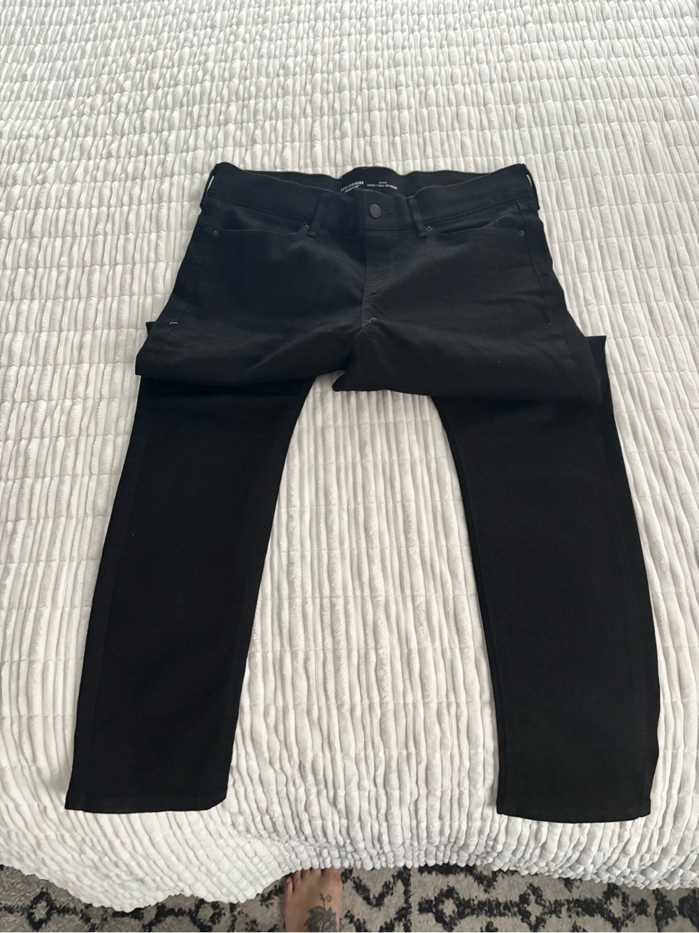 Levi's Black Skinny Pull-On Jeans